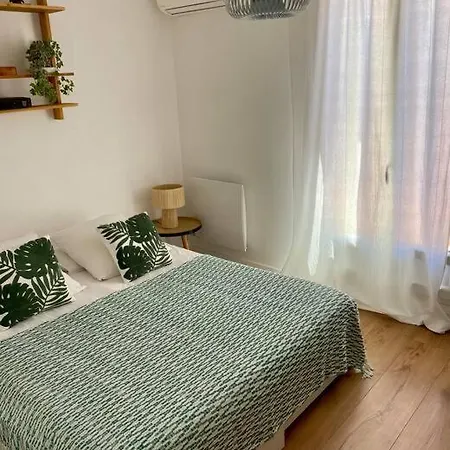 D'exception, Vue Appartamento Saint-Tropez