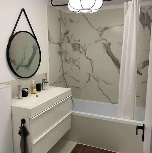 D'exception, Vue * Сен-Тропе